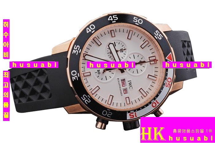 ���̴������� �����ð� Replica IWC Schaffhausen Black Rubber Gold Plated Japanese Quartz Movement 44 x 51 mm. YC010-22