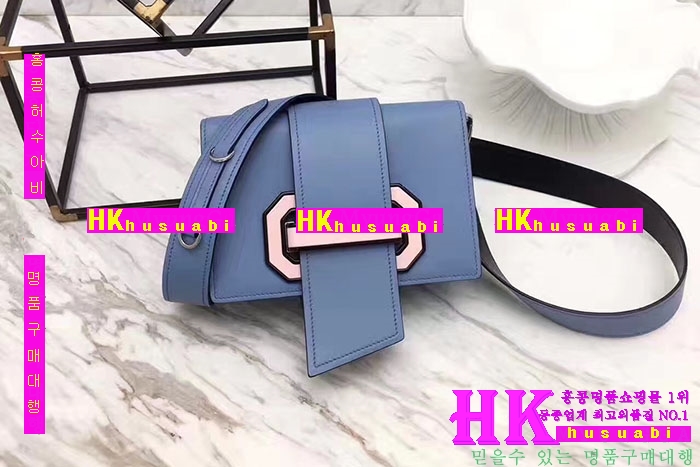 �ڹ̷��ޡ�NEW ����� �Ż� ������ ũ�ν��� PA170405-22