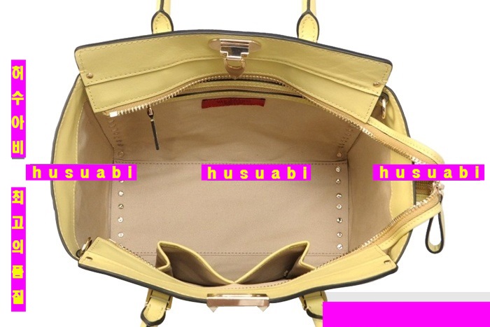 �߷�Ƽ�� �����͵� ũ�ν��� VA2016-7