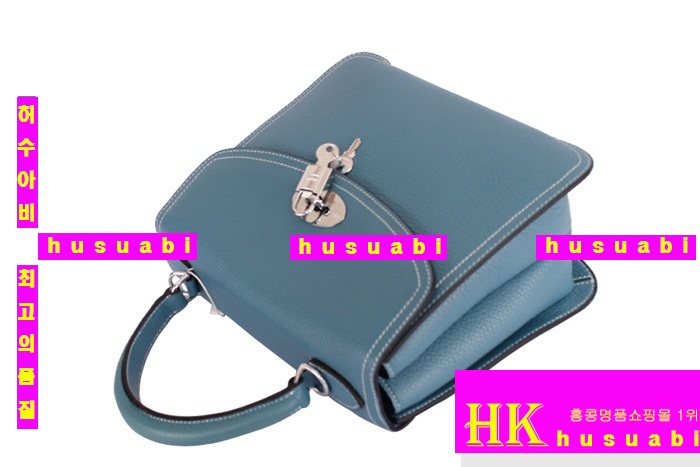 �����޽� �̸��� ũ�ν��� HE0148-7