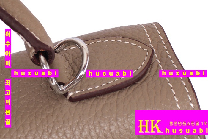 �����޽� �̸��� ũ�ν��� HE0148-5