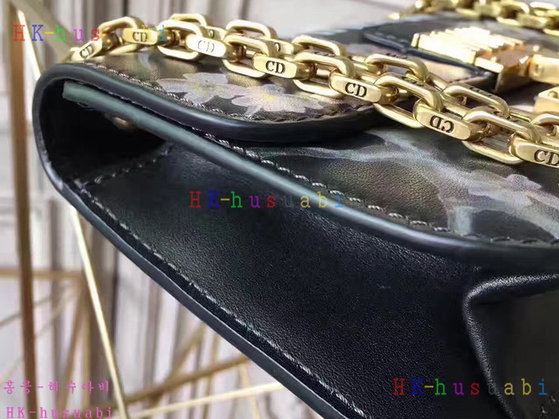 NEW ��ýŻ� ũ�ν���22LMM206QE17Rm