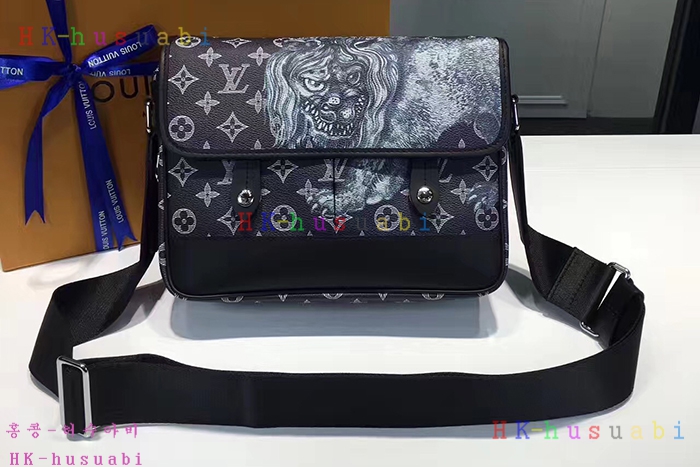 NEW 17S/S ���̺��� �޽��� PM M54248