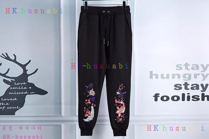 NEW ���� 17S/S�Ż� �������� Ʈ���̴� ��Ʈ GU170826-A4