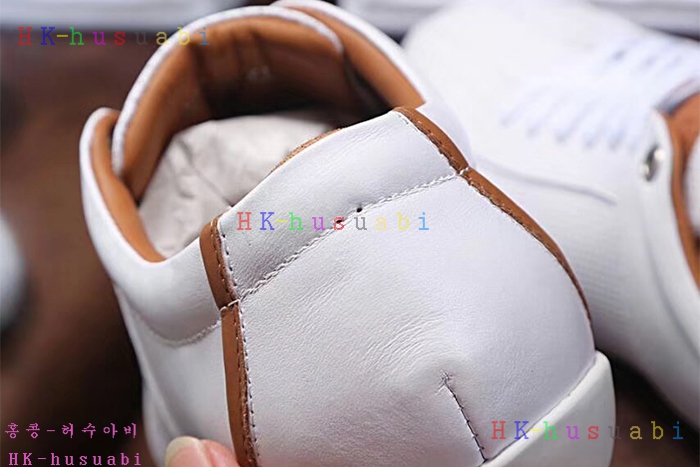 NEW �߸� ������ ����Ŀ�� B67001