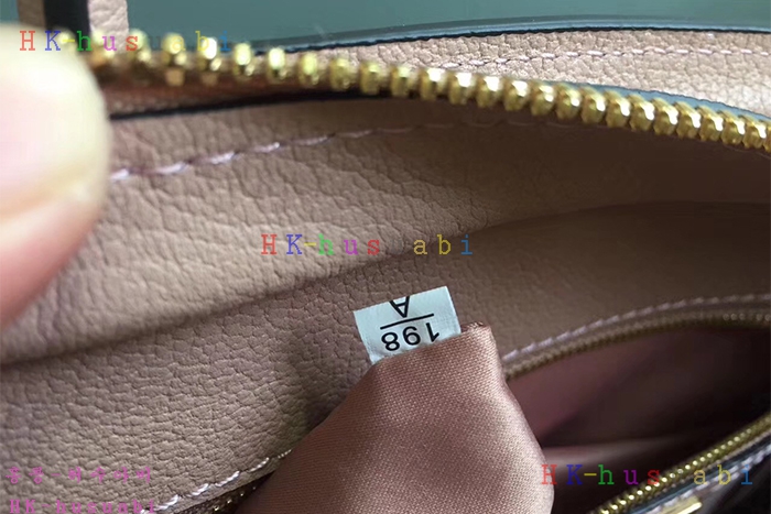 �ڹ̷��ޡ� 2017F/W �̿�̿� �Ż� ����� ���� ��Ʈ�� �̵� 5BA056-4