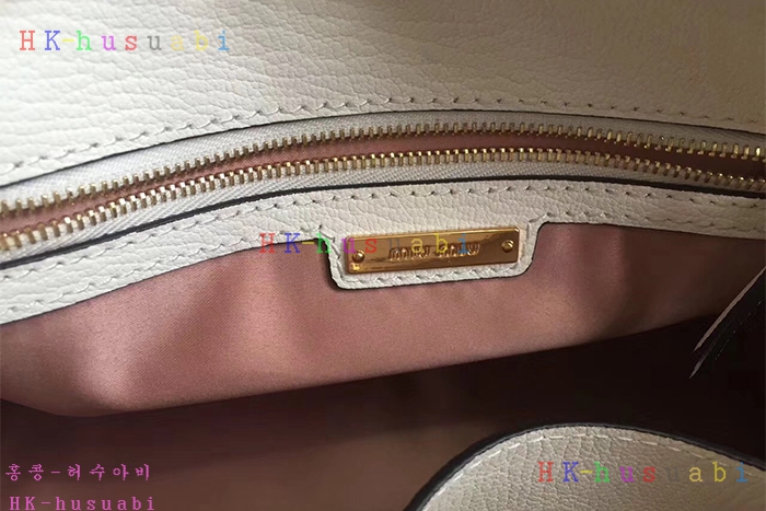 �ڹ̷��ޡ� 2017F/W �̿�̿� �Ż� ����� ���� ��Ʈ�� �̵� 5BA056-3