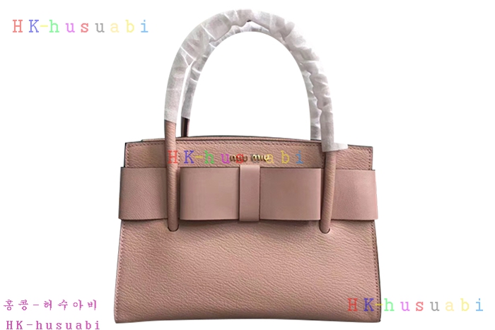 �ڹ̷��ޡ� 2017F/W �̿�̿� �Ż� ����� ���� ��Ʈ�� �̵� 5BA056-4