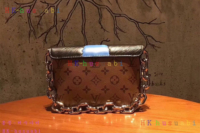 2018 NEW �ֽŻ� ����Ʈ ����Ű M43532