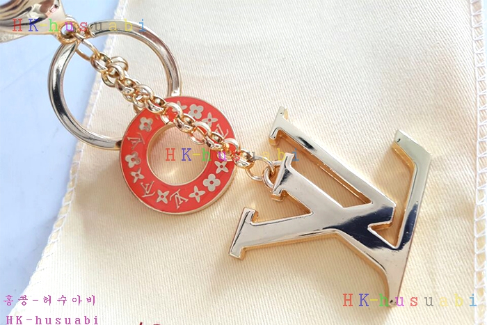 ���̺��� Űȫ�� ���� �Ǽ��縮 LV14764-6