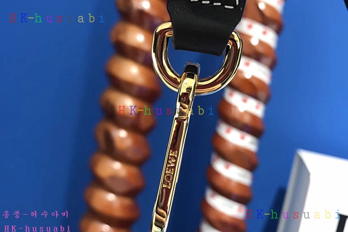 �ڹ̷��� �ڷο��� ������ ��Ʈ�� LW64453