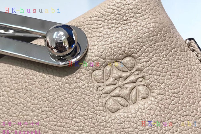 �ڹ̷��� �ڷο��� ������ ��Ʈ�� LW64455