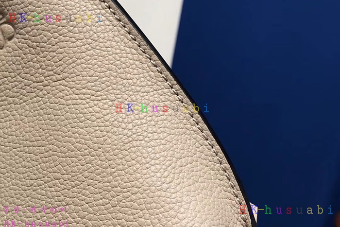 �ڹ̷��� �ڷο��� ������ ��Ʈ�� LW64455