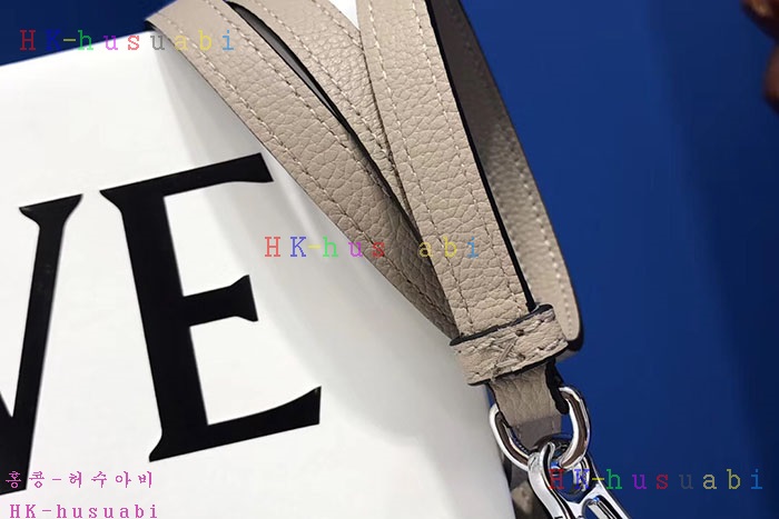 �ڹ̷��� �ڷο��� ������ ��Ʈ�� LW64455