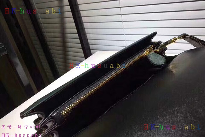 �ڹ̷��ޡ� ������ �Ż� ũ�ν��� BU55710-2