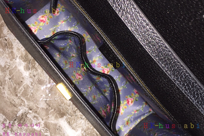 �ڹ̷��ޡ� ���� �� �������õ� ��� ž�ڵ�� GU 488691