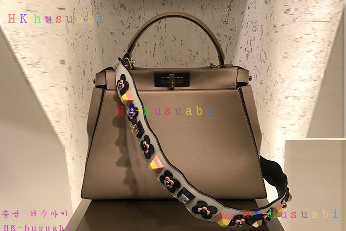 �ڹ̷��ޡ�  ��� ��ī�� �Ż�� F 8092-3