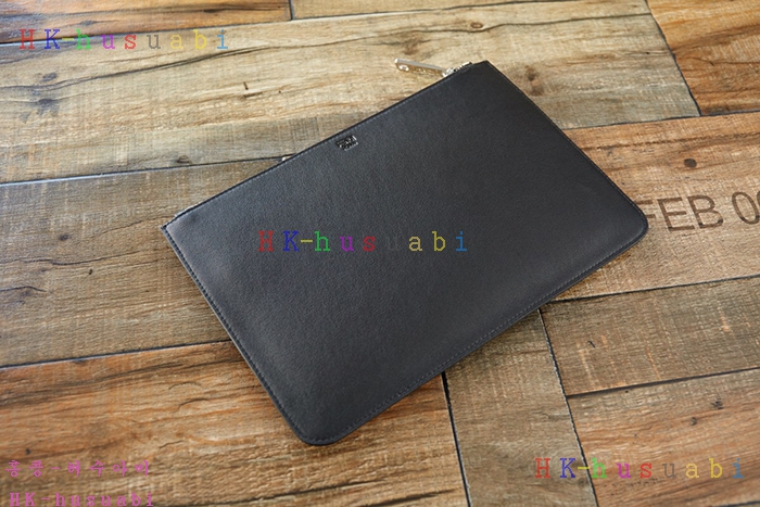 �ڹ̷��ޡ� ��� �Ż� Ŭ��ġ�� F0450