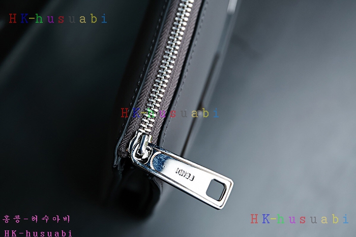 �ڹ̷��ޡ� ��� �Ż� Ŭ��ġ�� F0447-2