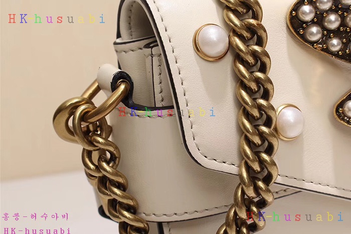 �ڹ̷��ޡ� ���� ��ε���̹�   GU 453778-2