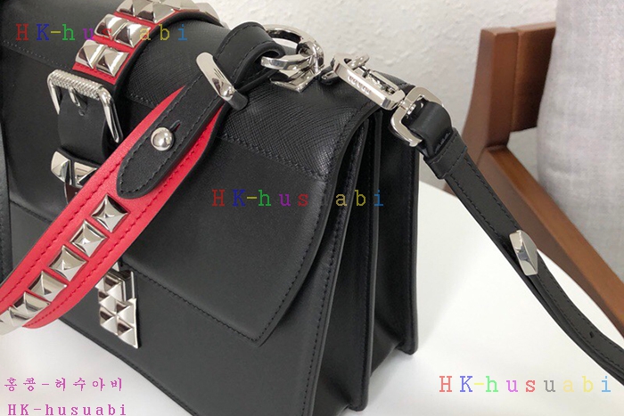 �ڹ̷��ޡ� ����� ���͵� �ΰ�  ����� PR 1BA179