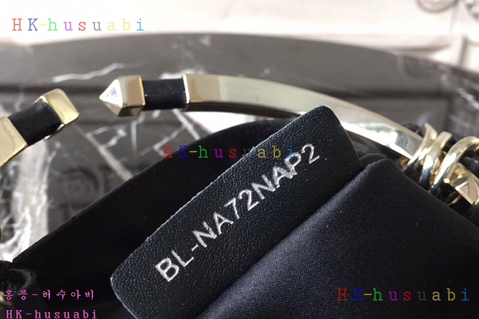 �ڹ̷��ޡ� �߷�Ƽ�� �Ż� ��Ʈ��V 2072