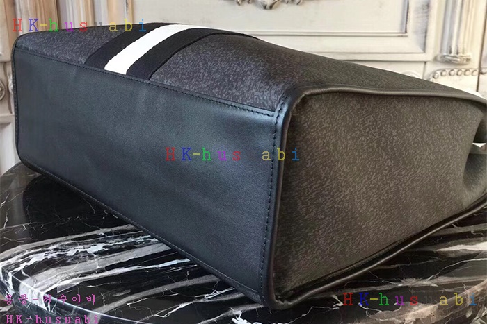 �ڹ̷��ޡ� �߸� �Ż� ��Ʈ�� BL68020A