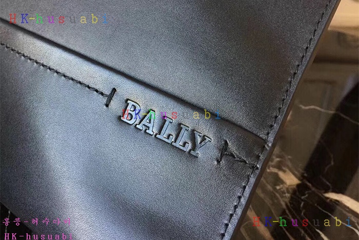 �ڹ̷��ޡ� �߸� ������ ũ�ν��� BL52088-2