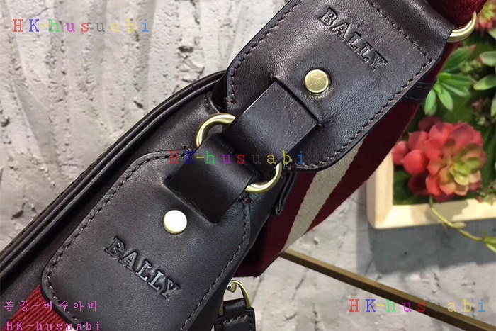 �ڹ̷��ޡ� �߸� ������ ũ�ν��� BL700160