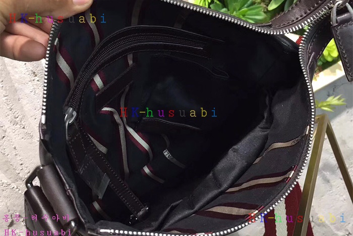 �ڹ̷��ޡ� �߸� ������ ũ�ν��� BL650170