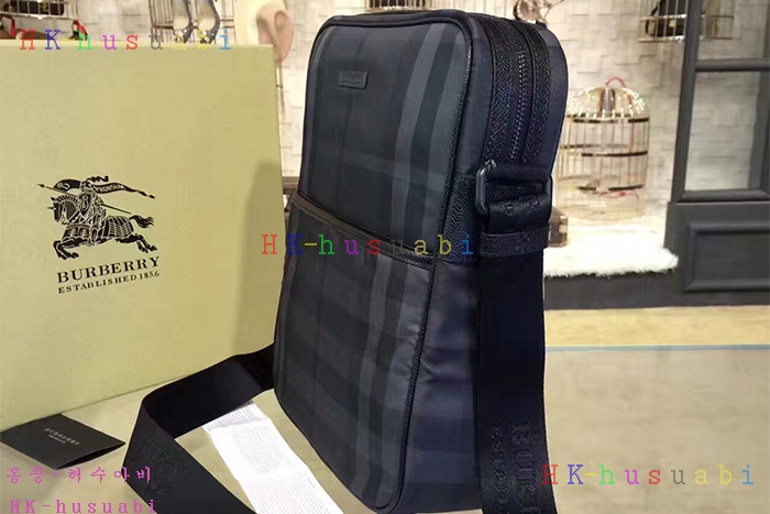 �ڹ̷��ޡ� ������ �Ż� ũ�ν��� BB58066