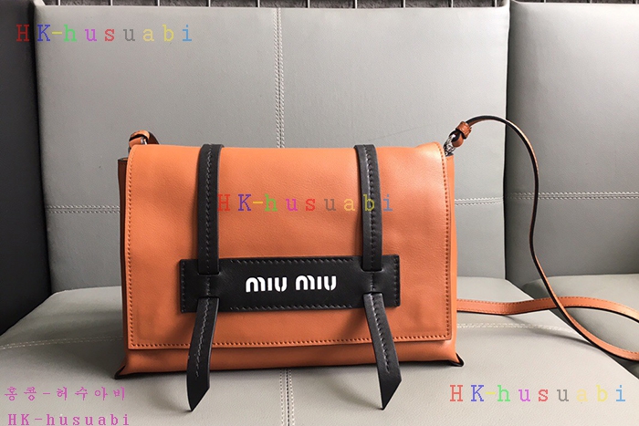 �ڹ̷��ޡ� �̿�̿� �ΰ� �÷� ����� MU 5BD073-3