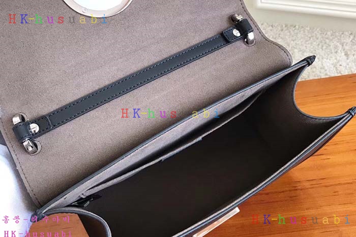 �ڹ̷��ޡ���� ĭ���� ��Ʈ����� FD699950-3