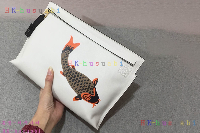 �ڹ̷��ޡ� �ο��� �Ż� Ŭ��ġ�� LW 88621