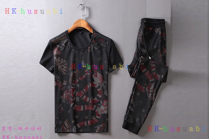 NEW ���� ������ �򸮴׼�Ʈ GU 555495