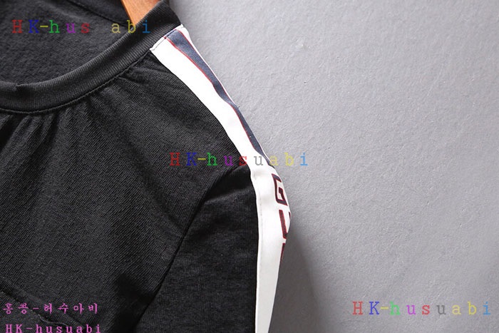 NEW ���� ������ �򸮴׼�Ʈ GU 555493