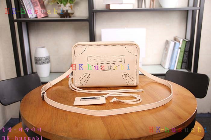 NEW 2018SS �߷��þư� �Ż� ũ�ν��� BL85444