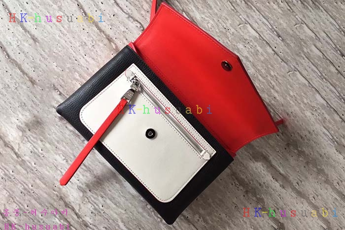 2017F/W �Ż� ����� ������ ũ�ν� �� GV779922-5