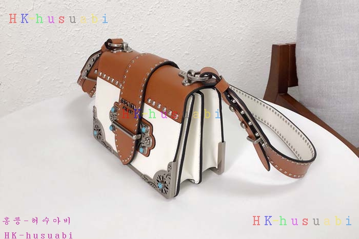 �ڹ̷��ޡ�2018SS  ����� ī�̿� ����� P 1BD045-2