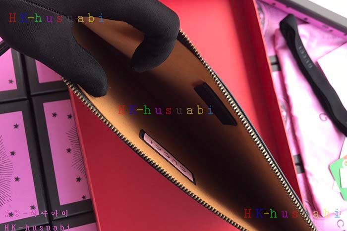 NEW 2018SS ���� Ŭ��ġ�� �Ż� GU 445597