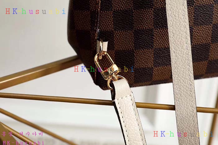 �ڹ̷��ޡ� 2018SS ���̺��� Ŭ��ư ���� N42259