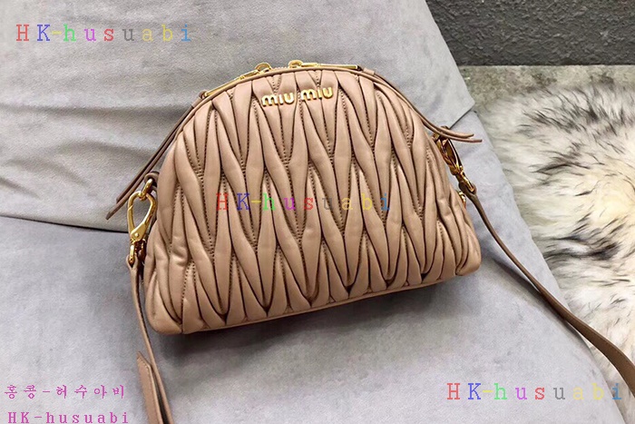 �ڹ̷��ޡ� 2018SS �̿�̿� ��Ʋ�� ����� MU 5BH092-2