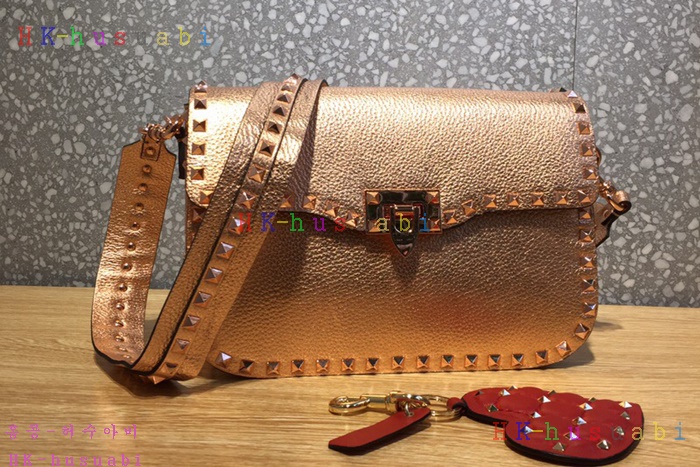 �ڹ̷��ޡ� �߷�Ƽ�� �����͵� ũ�ν��� V 0936B-6