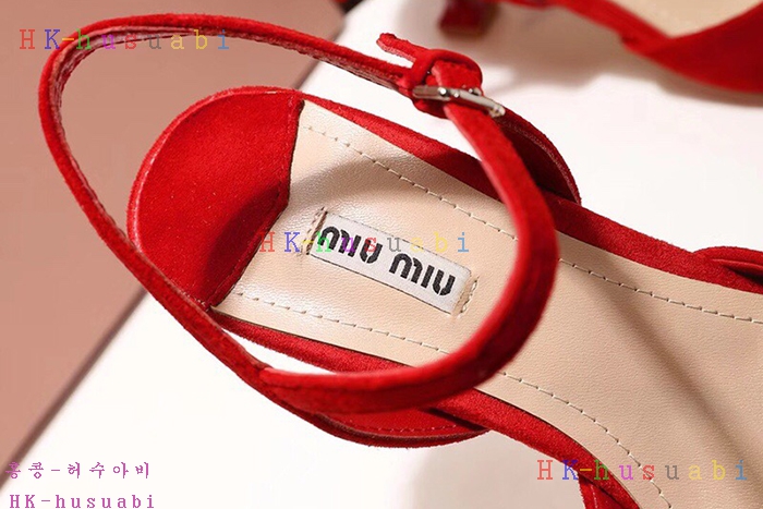 NEW 2018SS �̿�̿� ������ �Ź� MU 658812