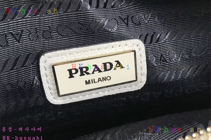 �ڹ̷��ޡ�2018SS ����� ũ�ν��ٵ� ��Ʈ�� ����� P 1BH082-2