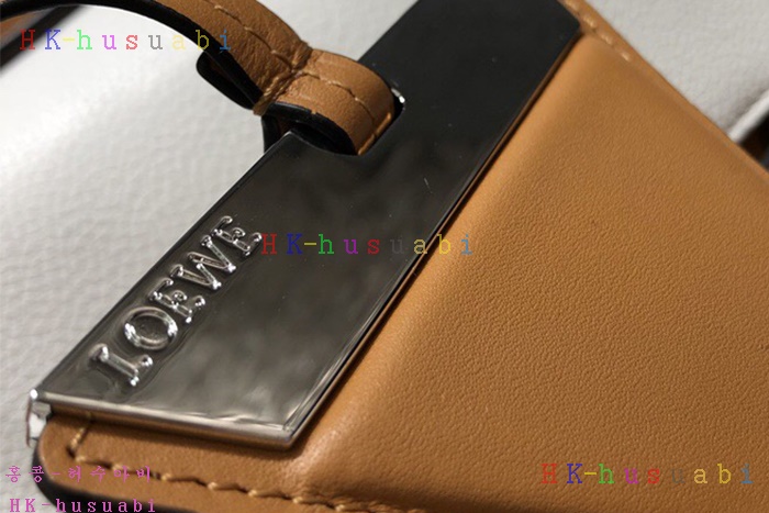 �ڹ̷��ޡ� 2018SS�ο��� �ٸ����γ� ũ�ν��� LW 11388