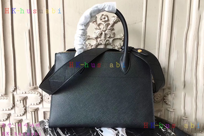 �ڹ̷��ޡ� 2018SS ����� �з����� ��Ʈ�� P 1BA102-4