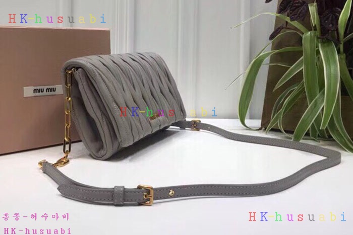 �ڹ̷��ޡ� �̿�̿� ���׶� Ŭ��ġ������  MM 5BH017-4