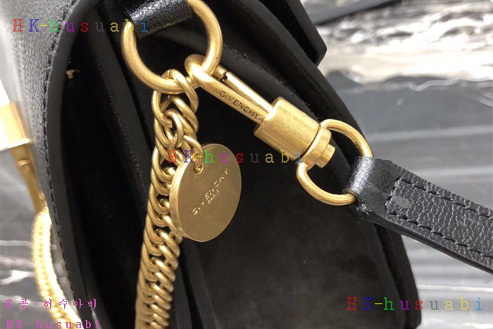 �ڹ̷��ޡ� ����� GV3 ũ�ν��� GV 50101-4