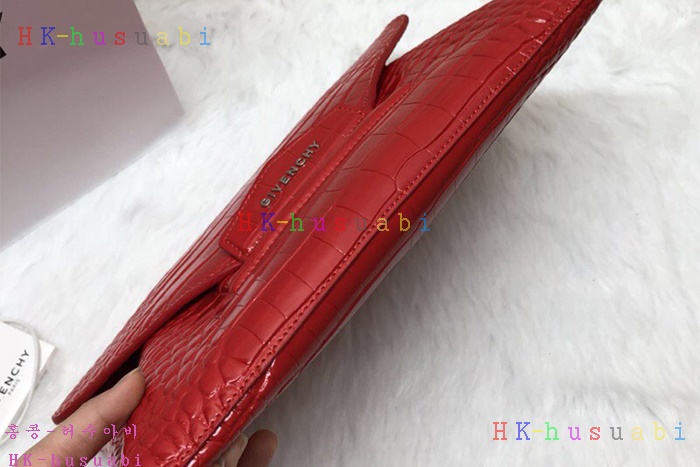 �ڹ̷��ޡ� ����� ��Ƽ���� Ŭ��ġ GV 28622-2